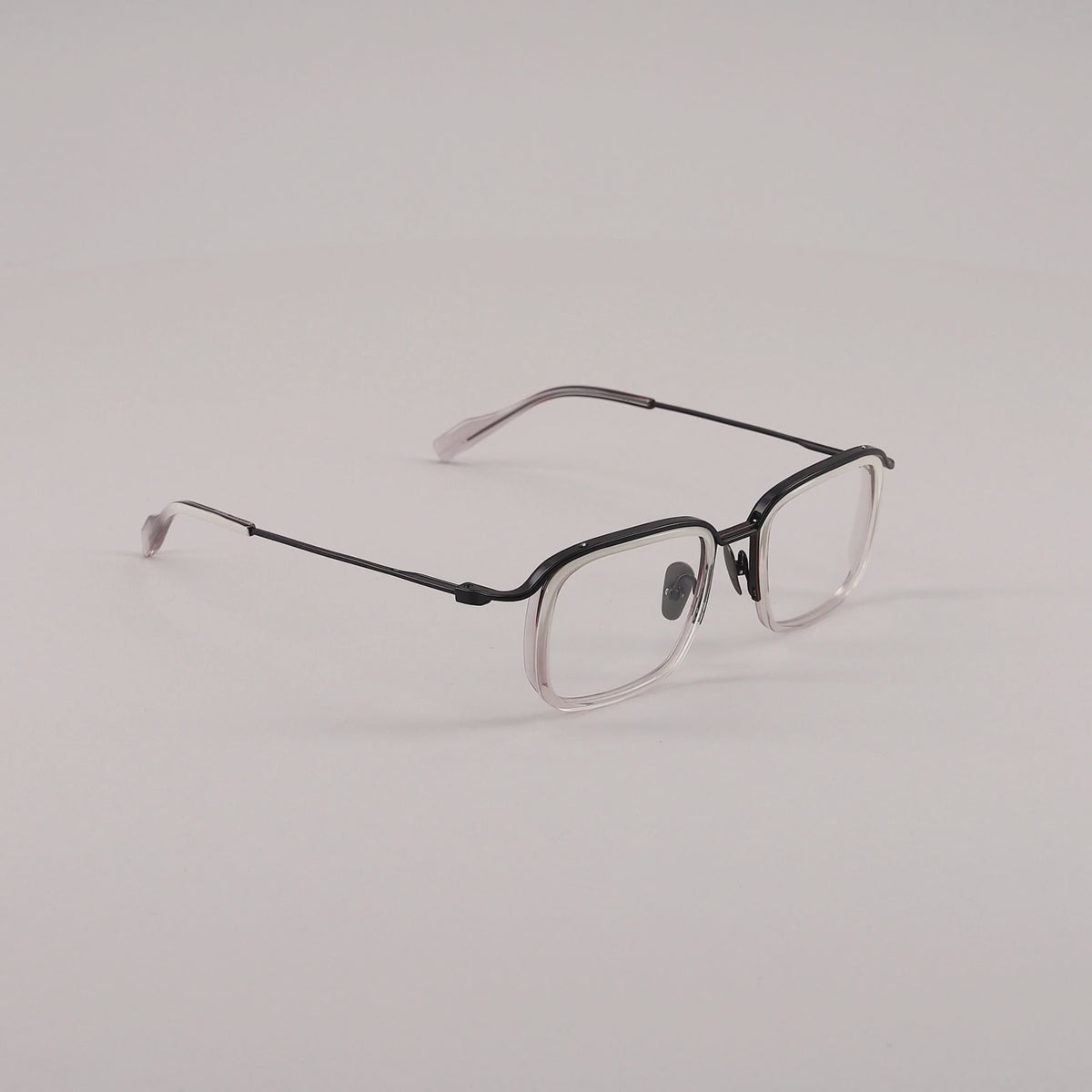 #color_Gradient off-white