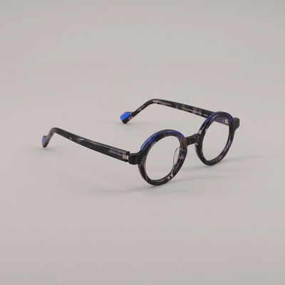#color_Tortoise shell and striped blue