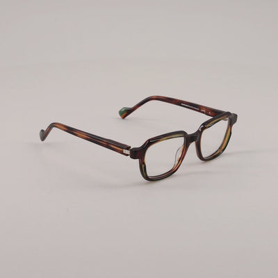 #color_Tortoise shell and green