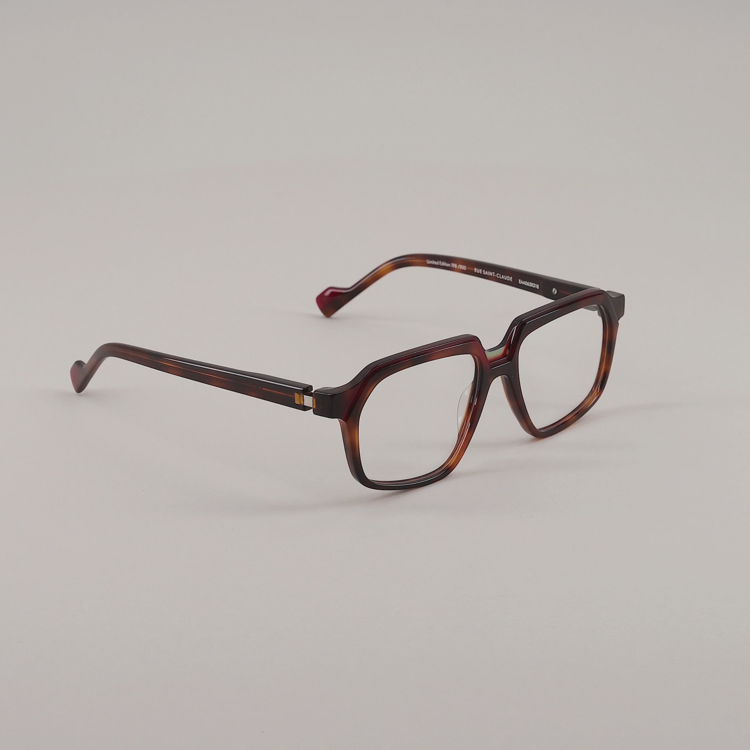 #color_burgundy tortoise shell and green