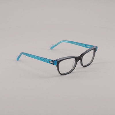 #color_Black, blue and white