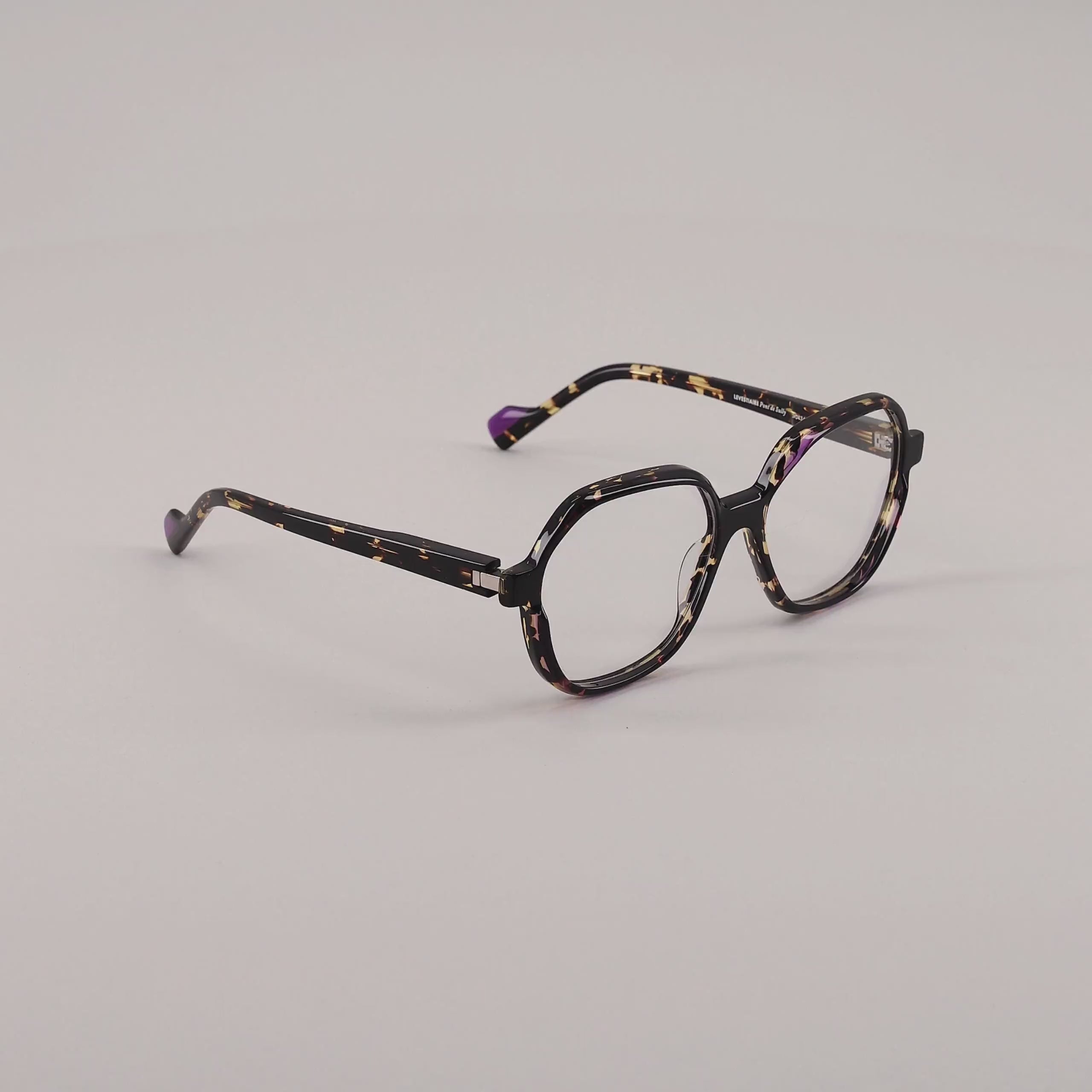 #color_Tortoise shell and purple