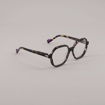 #color_Tortoise shell and purple