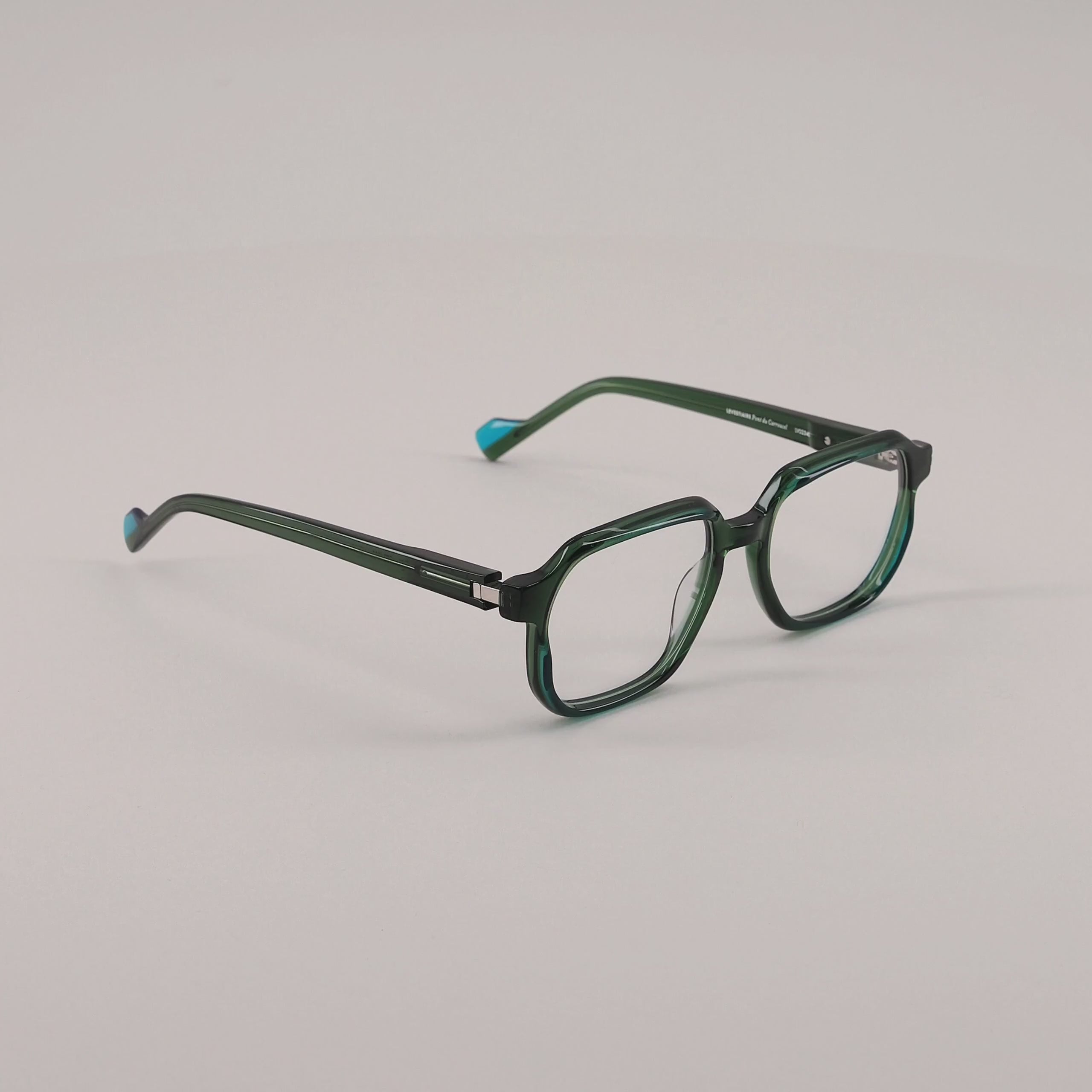 #color_Green and blue